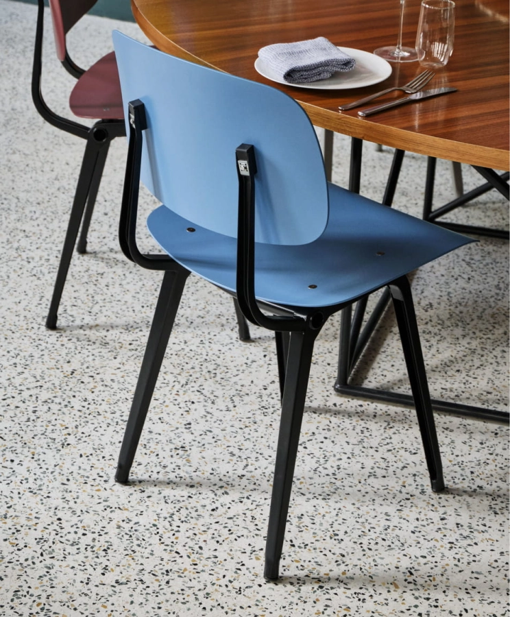 Revolt azure seat and back black steel base.jpg