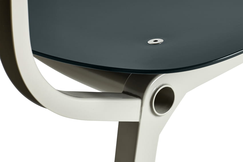 9368135009000_Revolt granite grey seat and back_beige steel base_detail_03.jpg