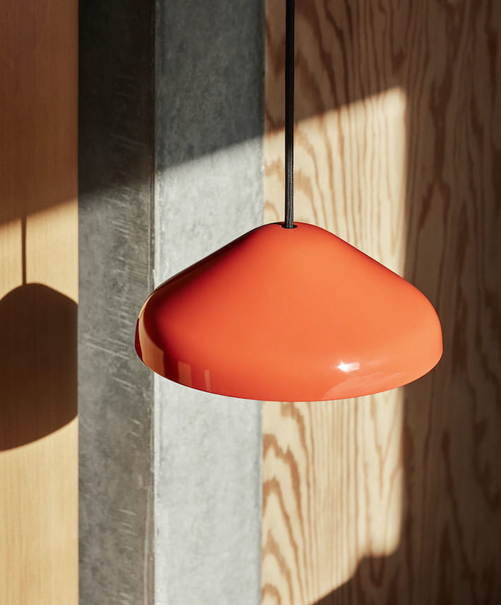 Pao Steel Pendant 230 red.jpg