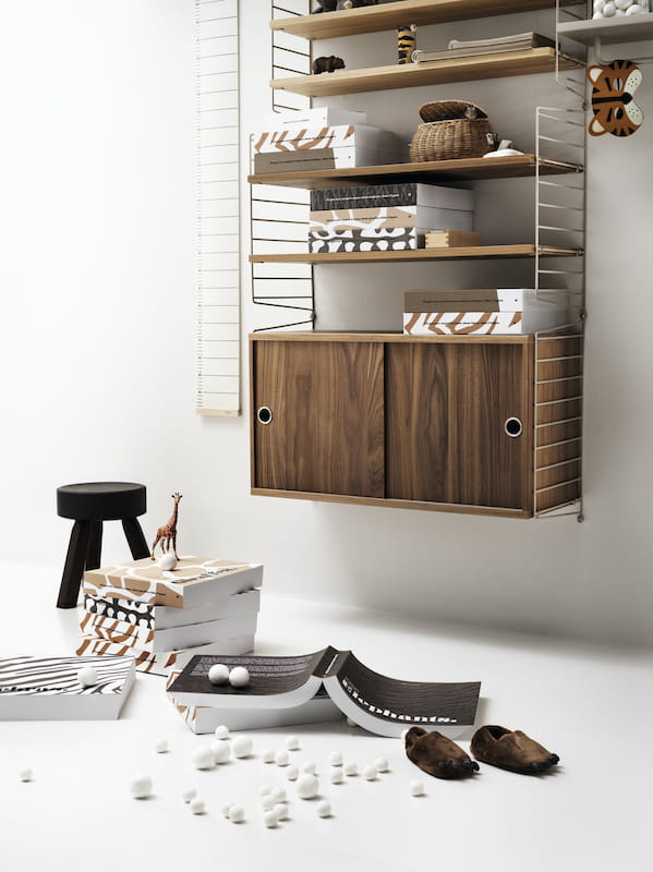 inspiration-string-system-pocket-kidsroom-walnut-ash-beige-white_portrait_large.jpg