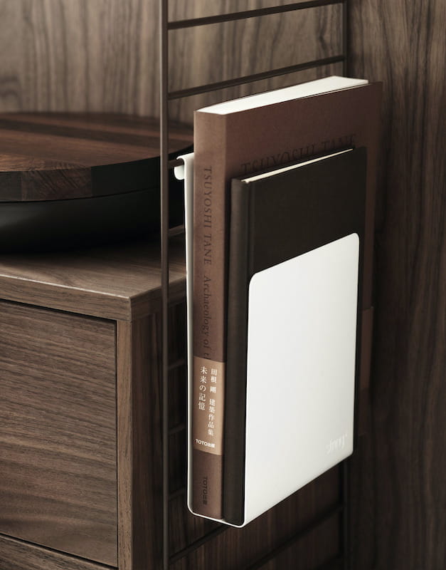 inspiration-string-system-magazine-holder-white-walnut-upclose_portrait_large.jpg