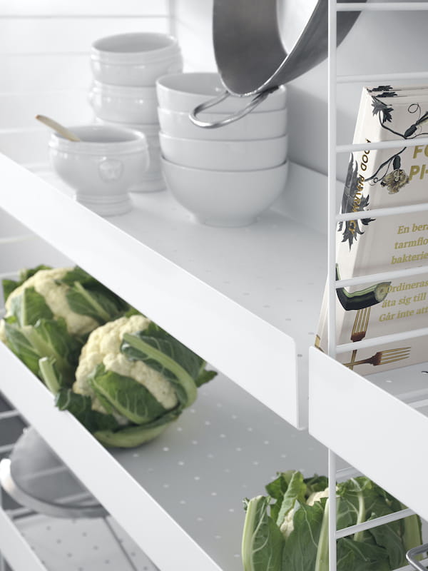 string-system-kitchen-white-closeup_portrait_large.jpg