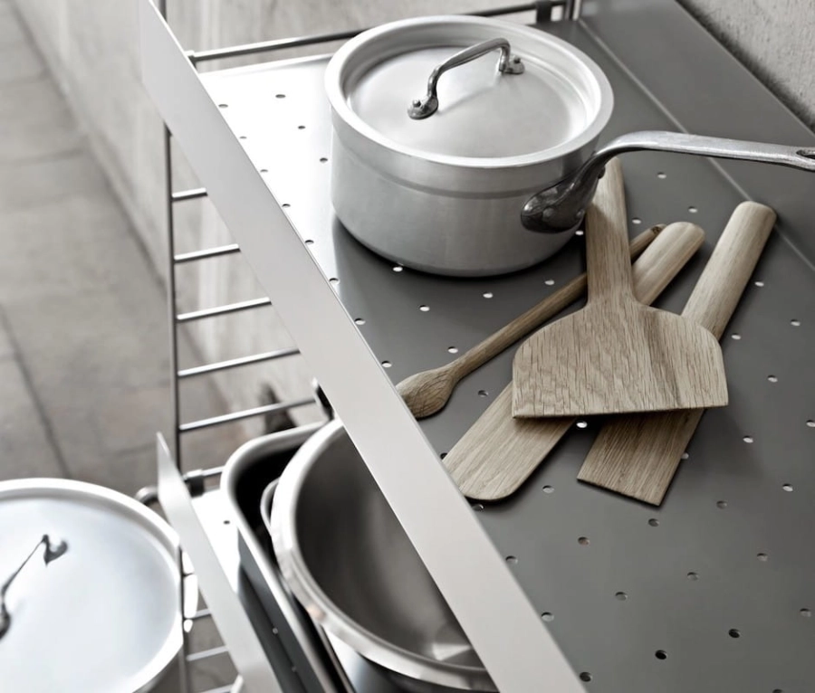 string-system-kitchen-grey-closeup_landscape_large-2.jpg