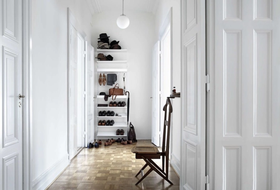 string-system-hallway-white_landscape_large.jpg