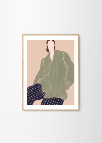 Laura_Nielsen_Kvinde_I_Grøn_Frame_Oak_Low_Res-800x1120.jpg