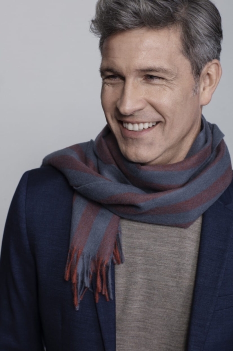 4131 Bergen blue red.jpg