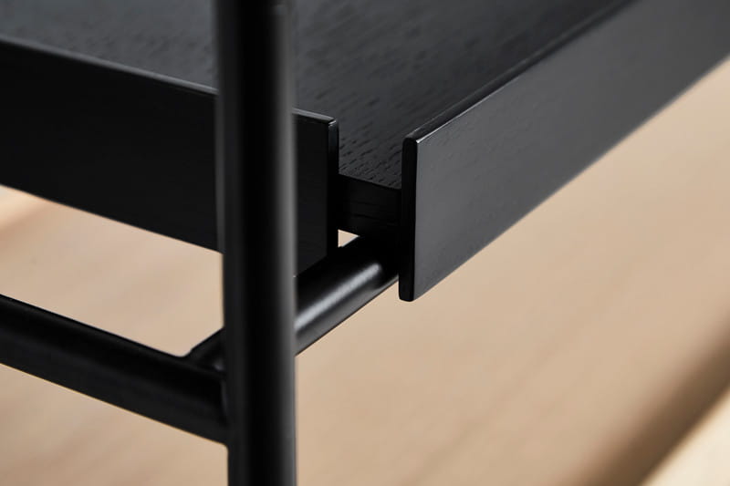 120722_Tray_shelf_high_2.jpg