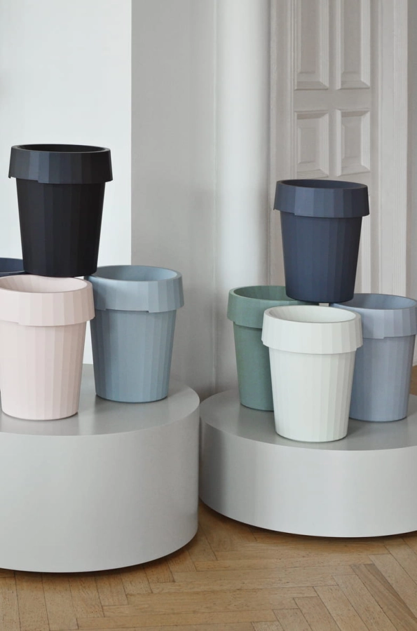 Shade Bin family 08.jpg