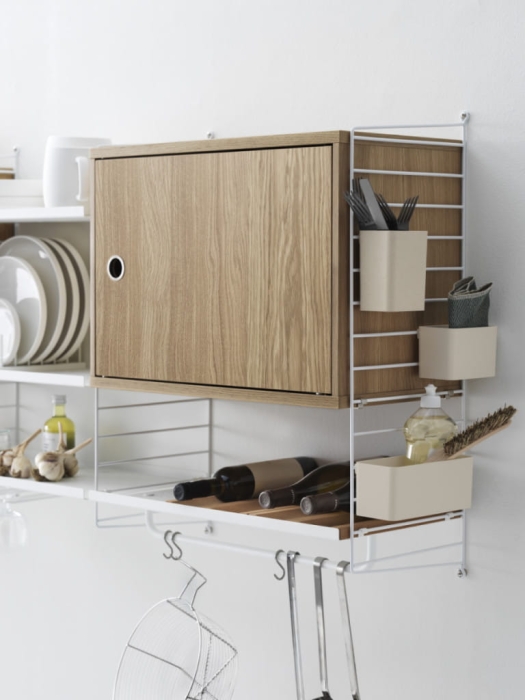 solution-string-system-kitchen-white-oak-beige-accessories_portrait_medium.jpg