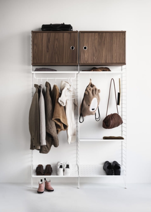solution-string-system-hallway-white-walnut-floor-panels-accessories-2_portrait_medium.jpg