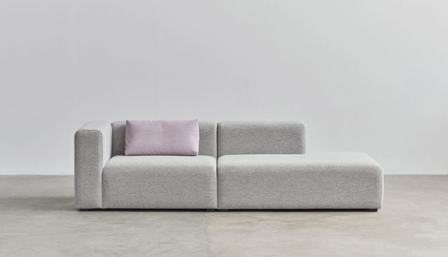 Mags 2,5 seater combination 2 left armrest Hallingdal 130_Mags 10 Cushion Remix 682.jpg