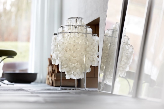 ekskluzywna lampa stołowa Verpan