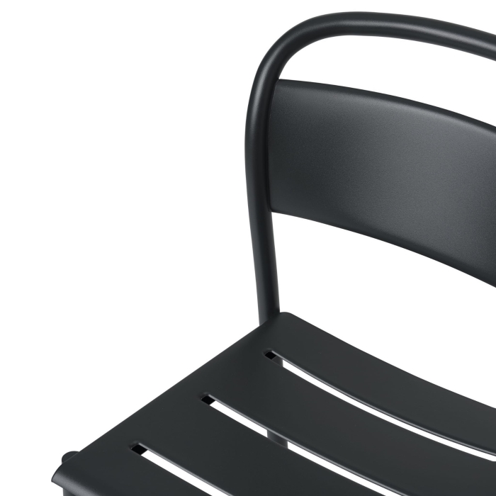 Linear-steel-side-chair-black-detail-Muuto-5000x5000-hi-res_(150).jpg