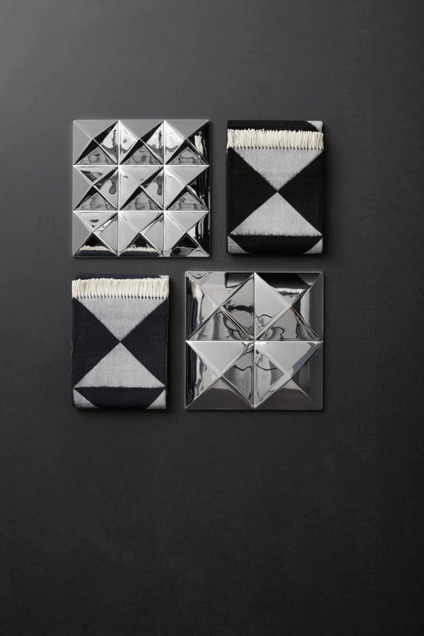 VERPAN_MIRROR, BLUE, BLACK - MIRROR SCULPTURES_LR.jpg