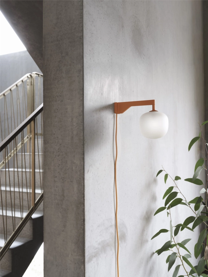 lampa boczna MUUTO