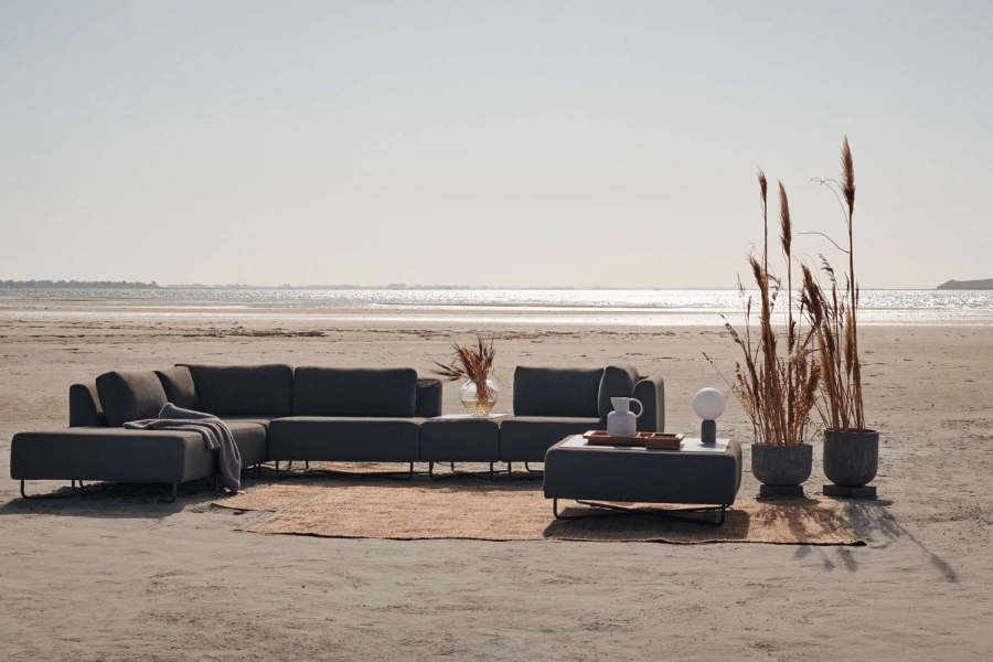 outdoor_orlando-outdoor-sofa-table-top-bramble-forma-unio-tray-box-pica-soft-collection-throw-podium-conwy_02.jpg