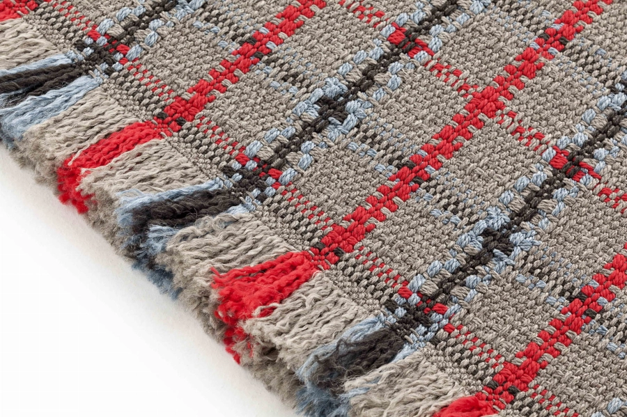gl-blue-rug-tartan-det-1.jpg
