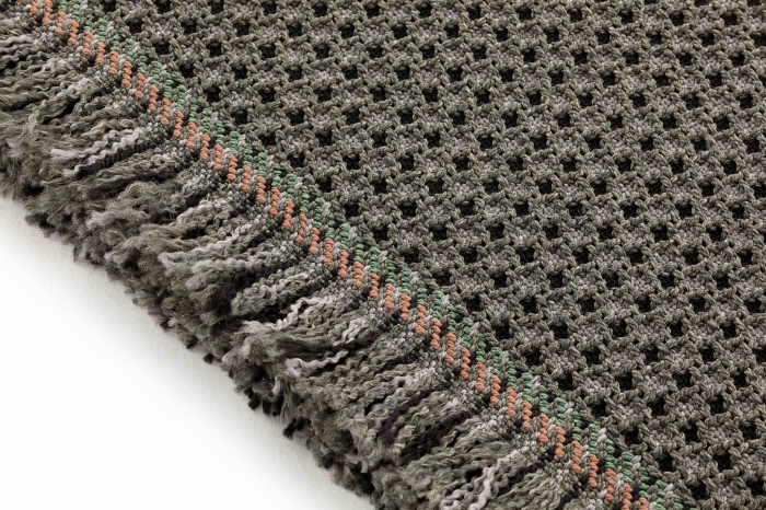 gl-green-rug-gofre-det-1.jpg