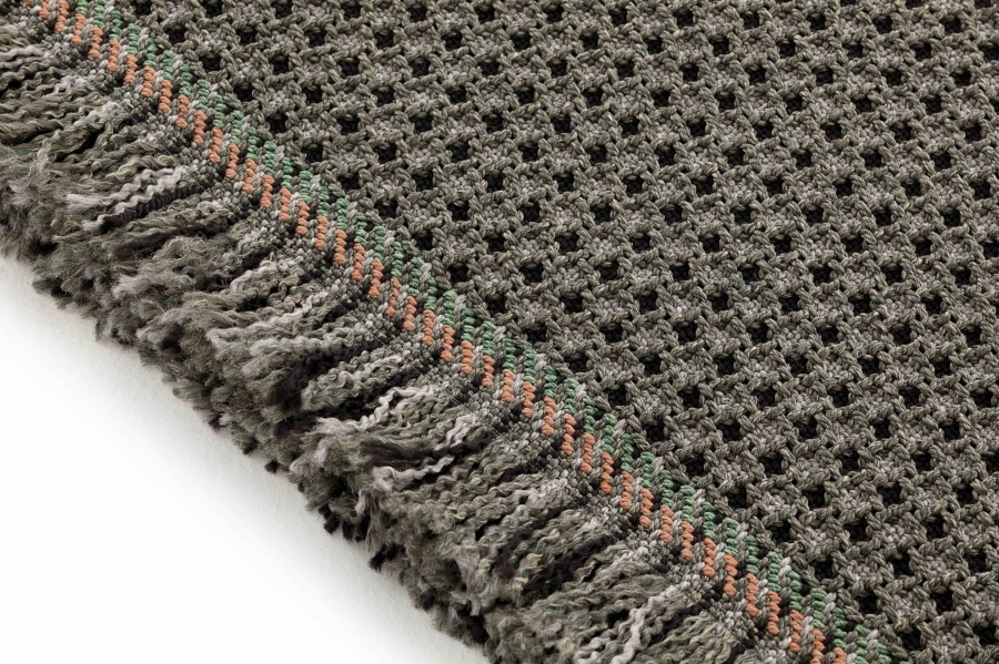 gl-green-rug-gofre-det-1.jpg