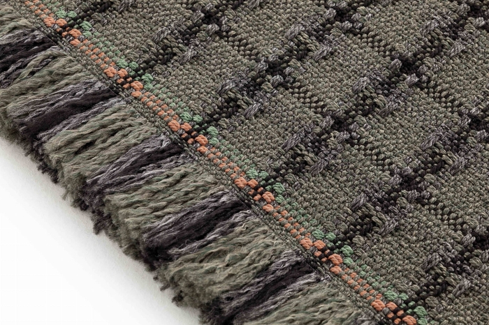 gl-green-rug-checks-det-1.jpg