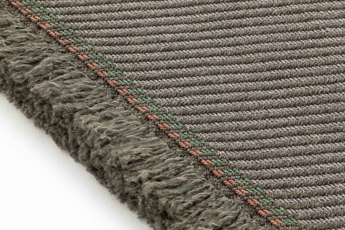gl-green-rug-diag-aloe-opal-det-1.jpg