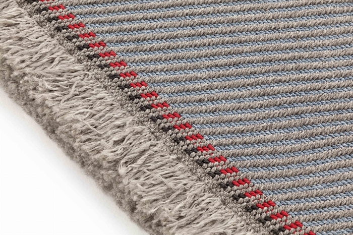 gl-blue-rug-diag-alm-blue-det-1.jpg