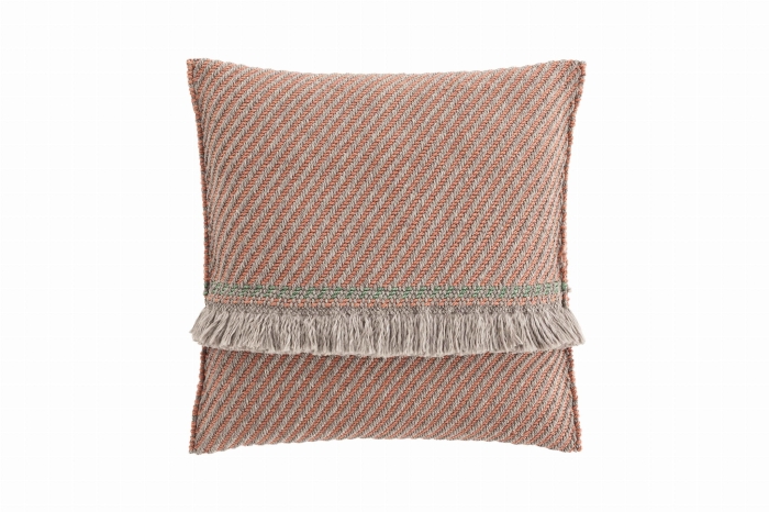 gl-terr-cushion-diag-alm-peach.jpg