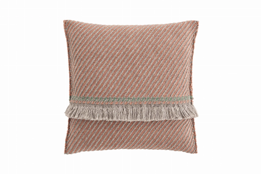 gl-terr-cushion-diag-alm-peach.jpg