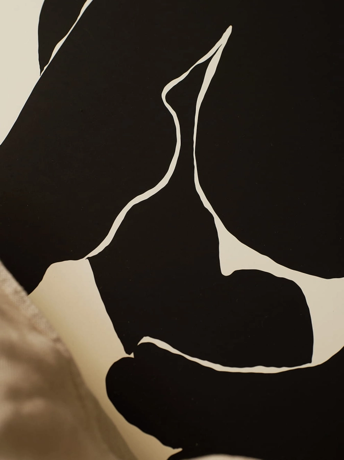 Madelen_Mollard_Slowly_Close_Up_Low_Res.jpg