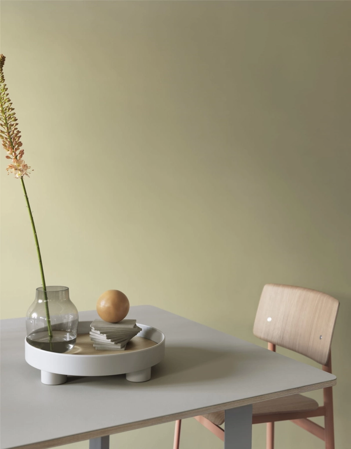 Loft-chair-platform-tray-silent-vase_(150).jpg