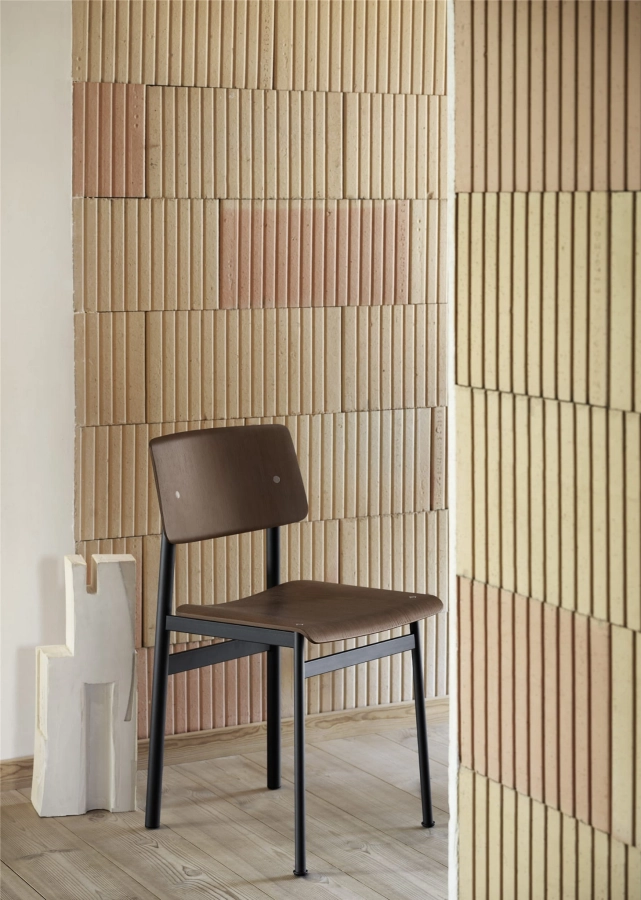 Loft-chair-stained-dark-brown-black-muuto-med-res_(150).jpg