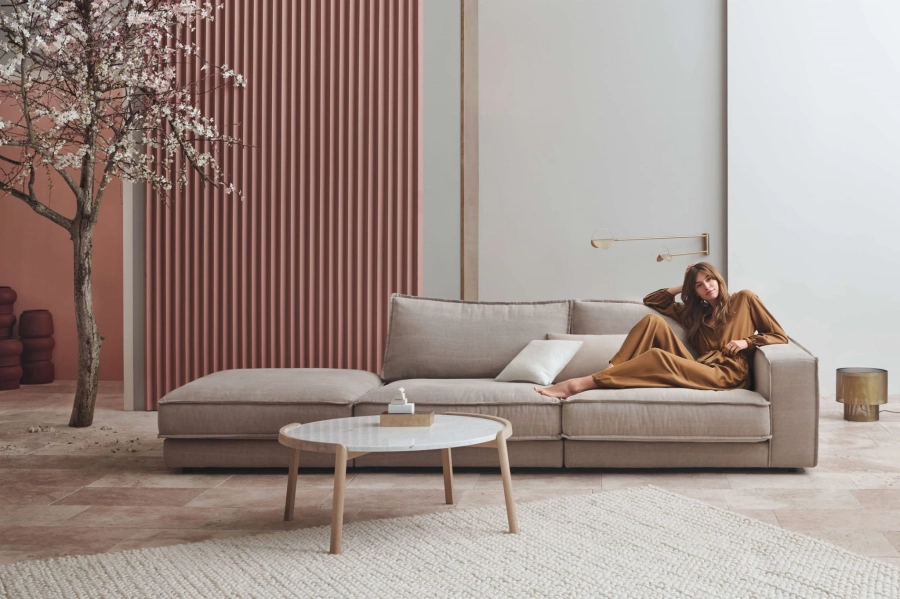 noora-classic-cushion-mix-leaves-cyla-totem-loop_christina.jpg