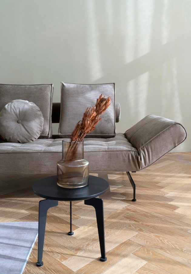 Ghia-laser-daybed-316-e15.jpg