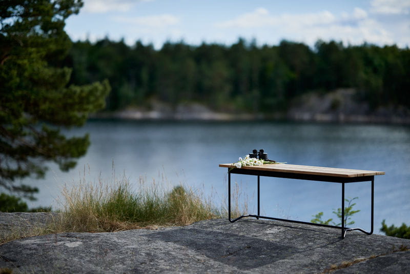 GRINDA_BENCH_Teak_black_painted_steel_frame-small.jpg