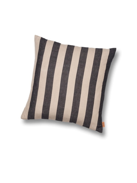 fermLIVING-GrandCushionSandBlack-pack-2.jpg