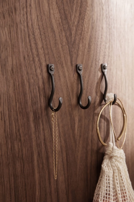 fermLIVING-CurvatureHooksSetOf3-BlackBrass-image.jpg