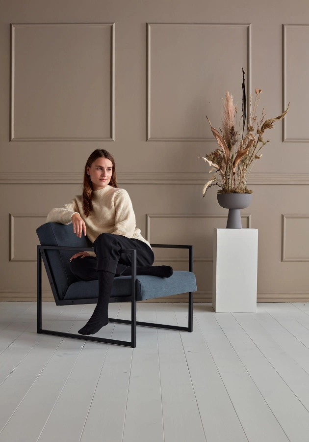 Vikko-chair-arms-573-e2.jpg