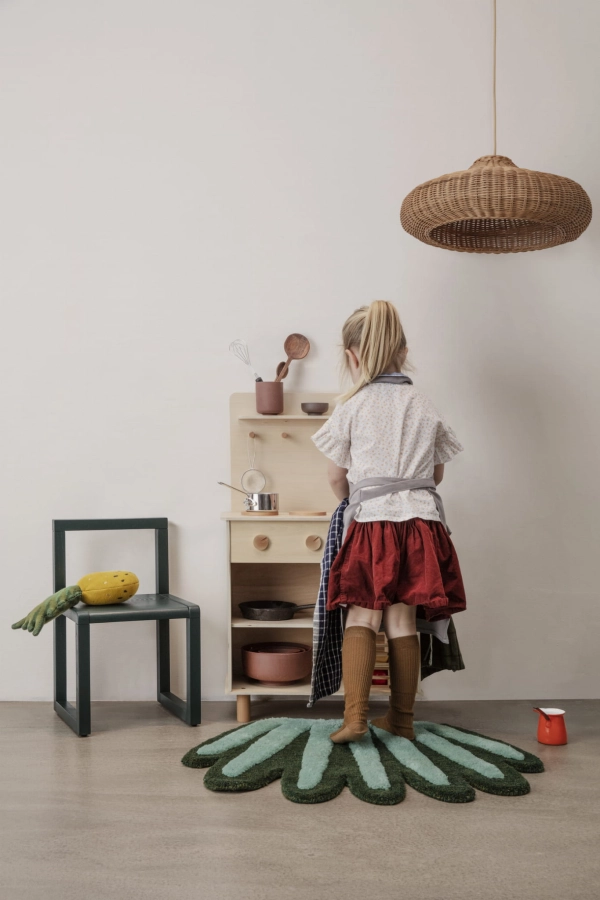 FERM LIVING kuchenka do zabawy TORO