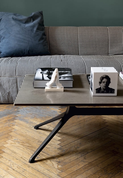 Kristalia_Elephant-table_4.jpg