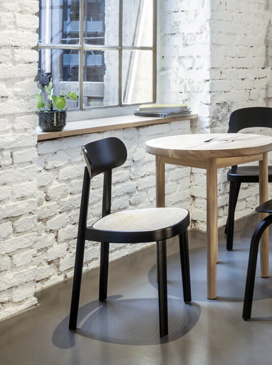 2_thonet_118_alle.jpg
