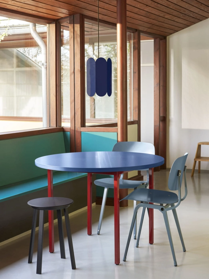 Two-Colour dia105 blue wb lacquer tabletop maroon red frame_Revolver Stool black_Arcs Shade cobalt blue.jpg