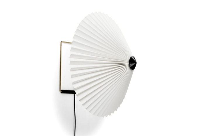 4191271009000_Matin Wall 380 white shade.jpg
