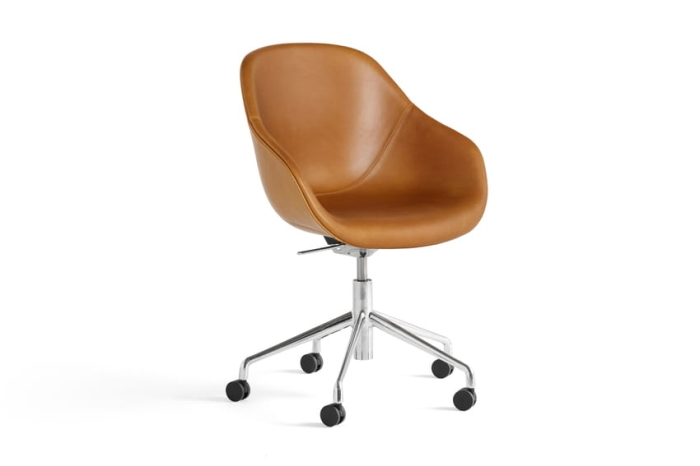 2637106105710_AAC 155_Sense cognac_alu tilt swivel base.jpg