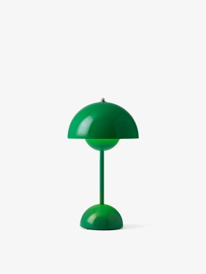&Tradition lampa stołowa - przenośna FLOWERPOT VP9 Signal Green