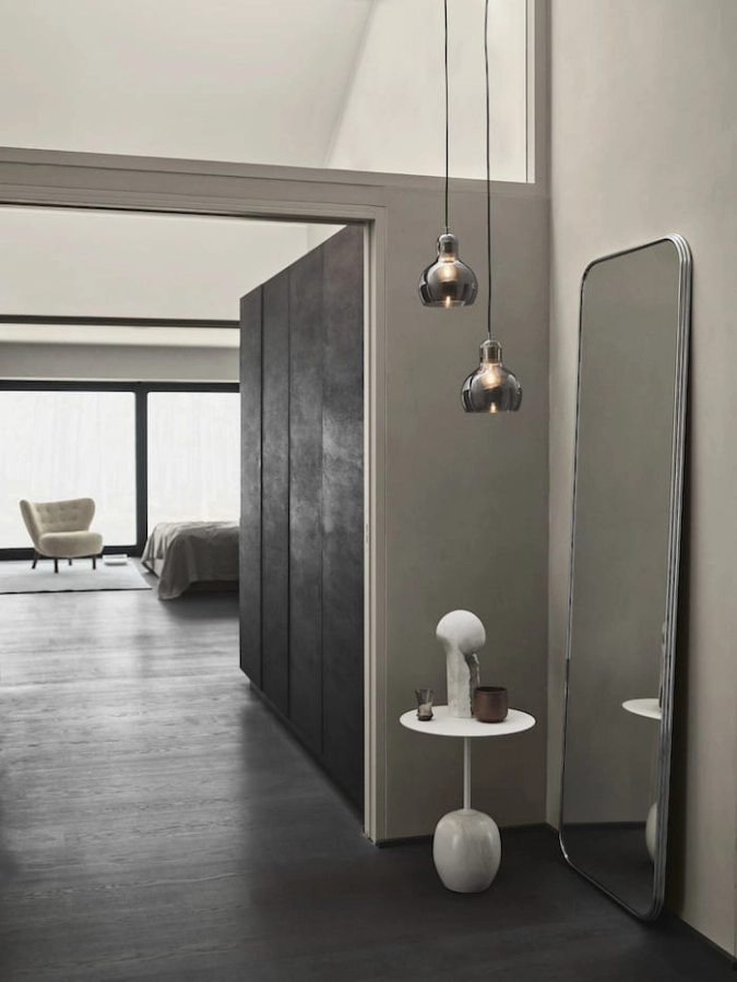 ATD_lifestyle_2019_MegaBulb_SR2_Lato_LN8_Sillon_SH7_LittlePetra_VP1_light-1500x2000.jpg