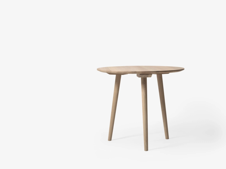IN BETWEEN TABLE_SK3_SMOKED OLIED OAK_WHITE OLIED OAK.jpg