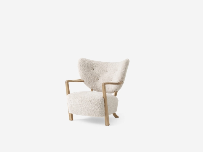 Wulff ATD2_Oiled oak w. Sheepskin moonlight.jpg