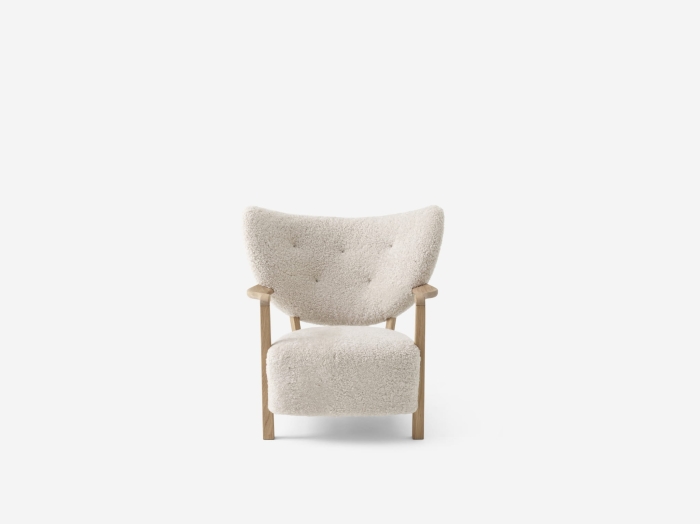 Wulff ATD2_Oiled oak w. sheepskin moonlight_front.jpg