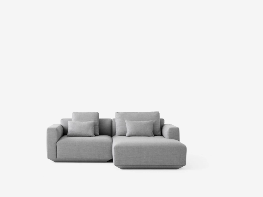 Develius_Fast track B_w.pillows.jpg