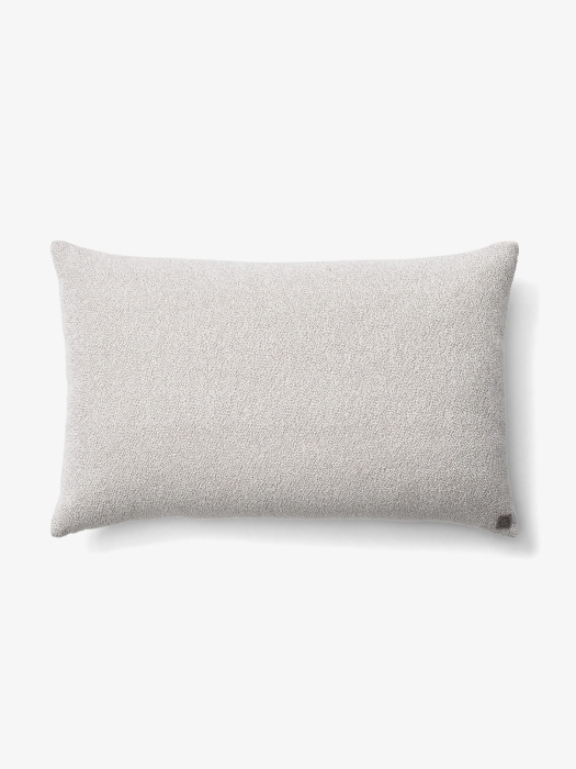 SC30_Tradition_Collect_Boucle_Cushion_Ivory__Sand_logo-1-1500x2000.jpeg
